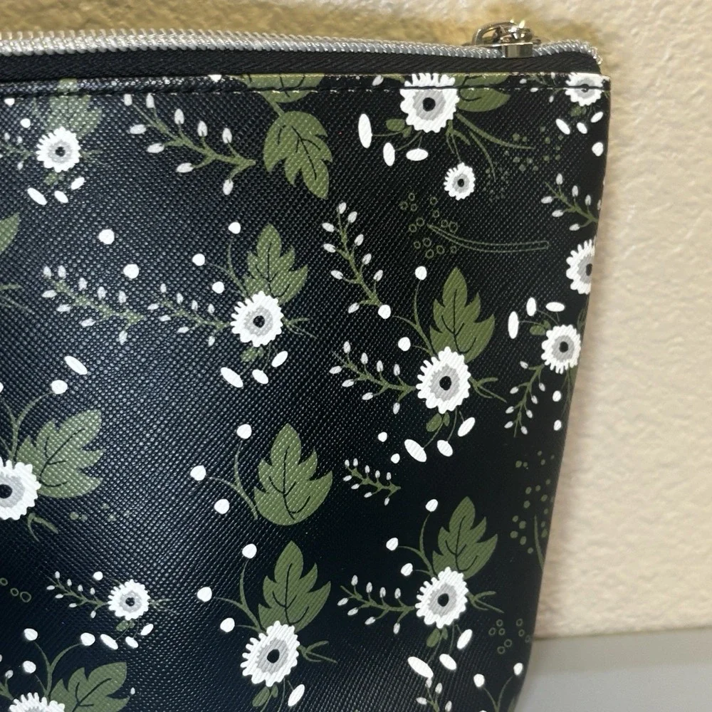 Dabney Lee Black White Floral Cosmetic Toiletries Makeup Bag Faux Leather Zip